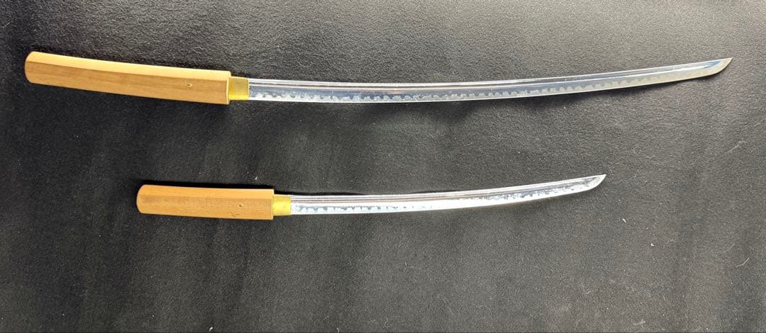 最終価格！早い者勝ち！刀と脇差の大小揃いの高級模造刀 濃州関住二十三代藤原兼房作