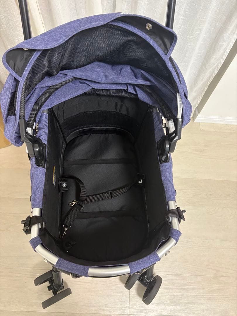 ペットカート、コムペットミリミリEG、コンビ、箱あり、使用は一回のみ