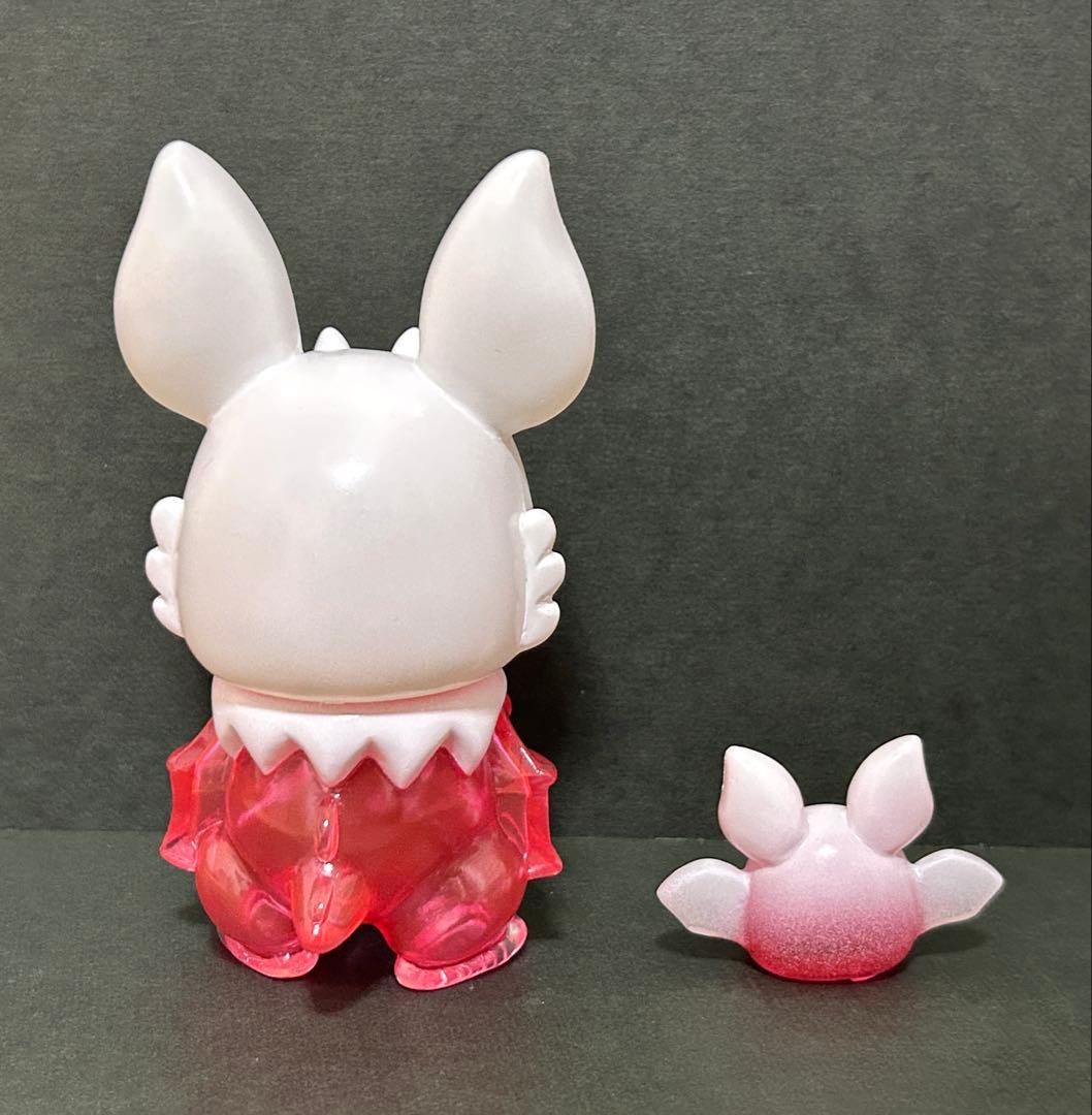 【C-toy'sソフビ蝙蝠怪獣パタパタン クリームソーダイチゴ ミニ色紙付き】