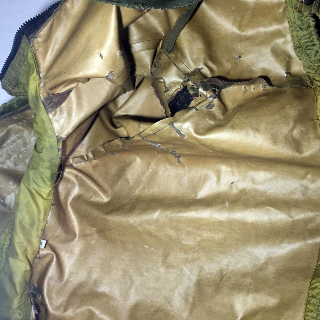 自衛隊 秋迷彩 戦闘雨具