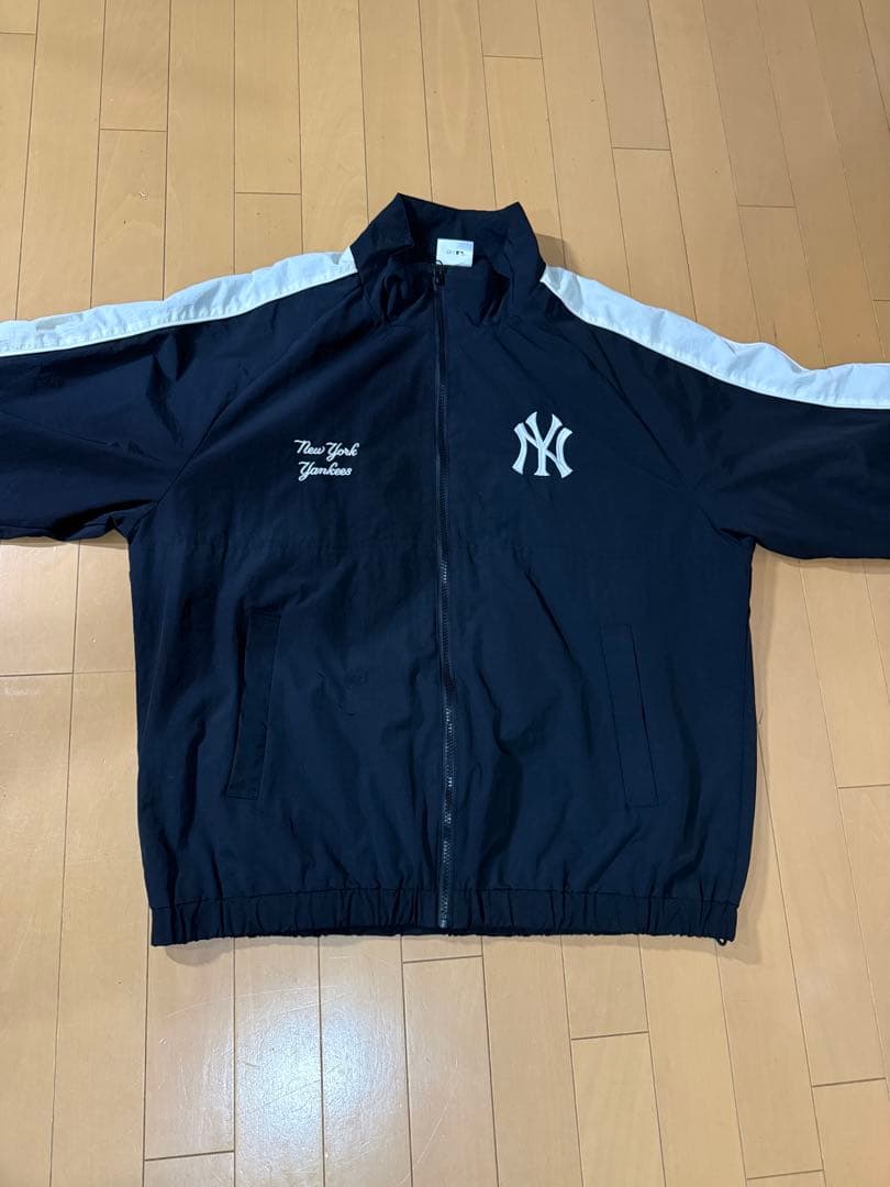 値下げ 美品 ニューヨーク・ヤンキース ジャージ上下セット L 黒