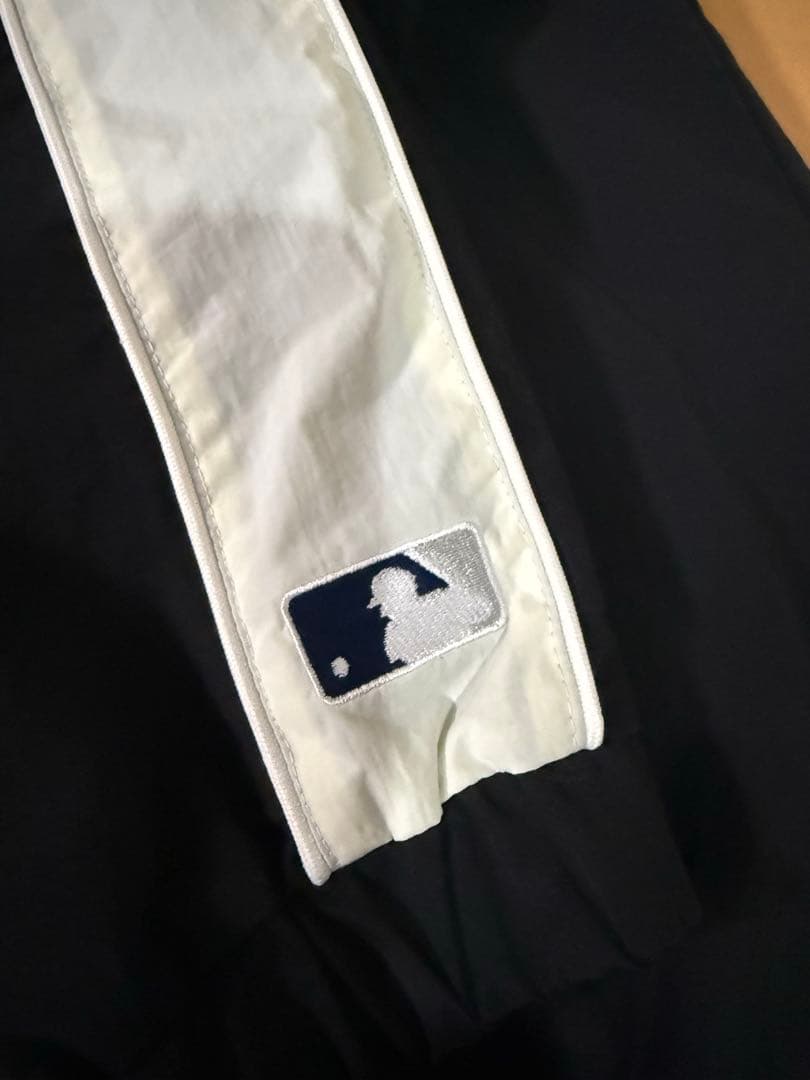 値下げ 美品 ニューヨーク・ヤンキース ジャージ上下セット L 黒