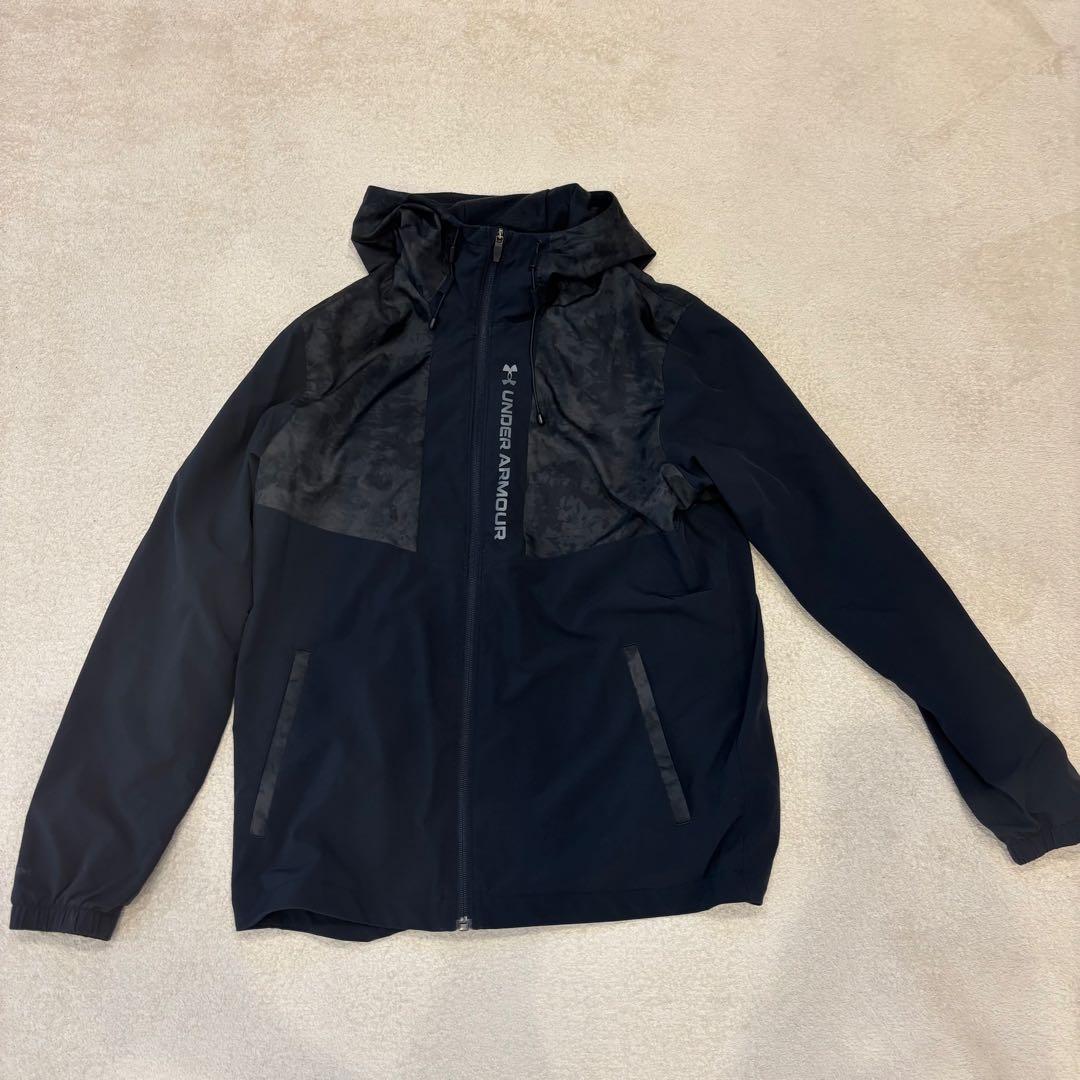 UNDER ARMOUR フード付きジャケット×パンツ　セットアップ