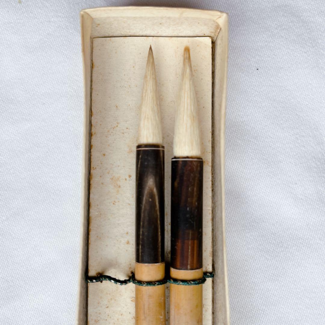 中国　硯＋筆2本　セット販売　石製書道硯　硯箱　すずり　木箱入　書道　習字道具