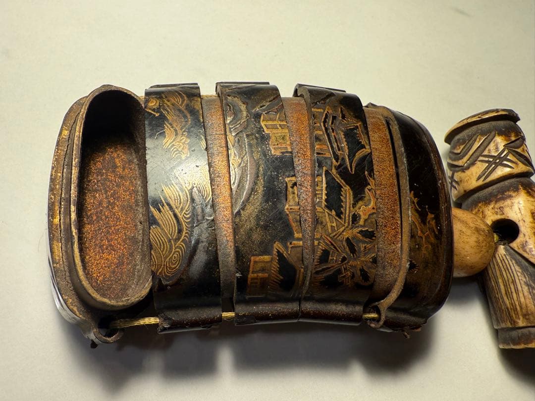 蒔絵 印籠 人物彫刻根付付