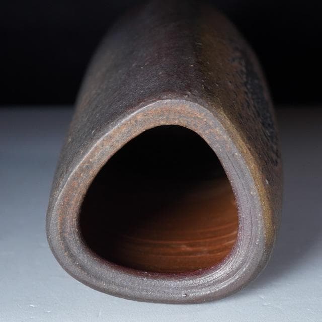 山本雄一　備前三方花入　共箱　茶道具　花器　花瓶　山本陶秀子息