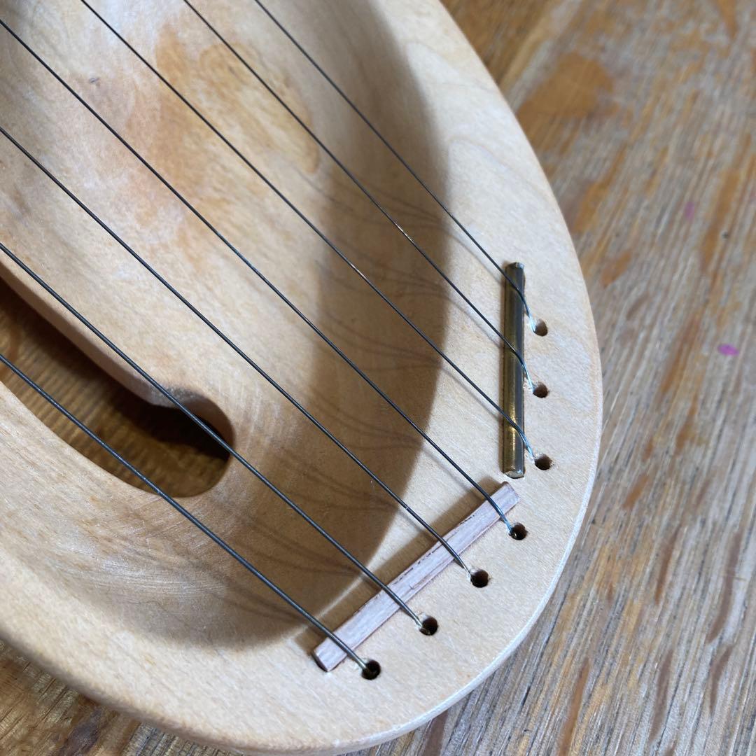 キンダーハープ　ライアー　木製ハープ 7弦　シュタイナー　調弦用ハンマーなし