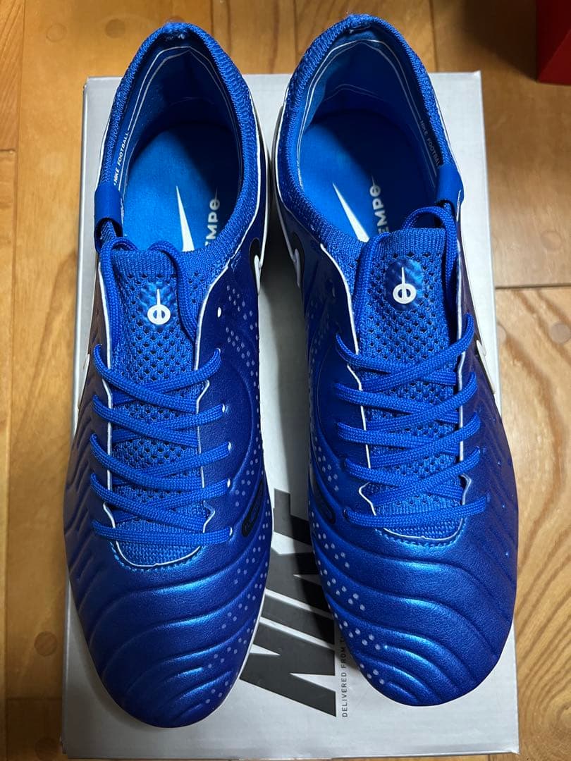 新品　大特価　ナイキ　ティエンポ　レジェンド10 エリート FG 25cm