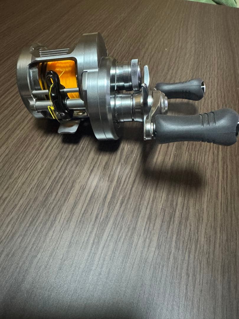 リール Shimano 20Calcutta Conquest DC 201HG