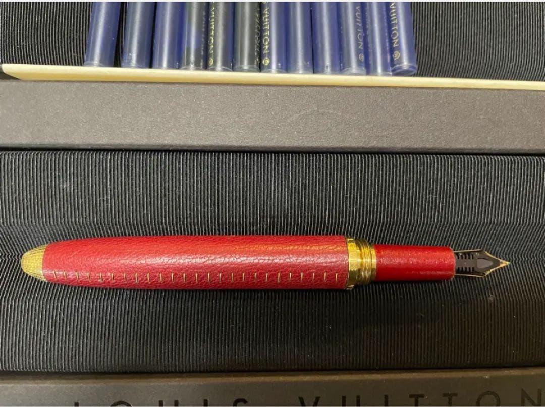 ルイヴィトン万年筆（18Ｋ）BOX・純正インクカートリッジ13本付き