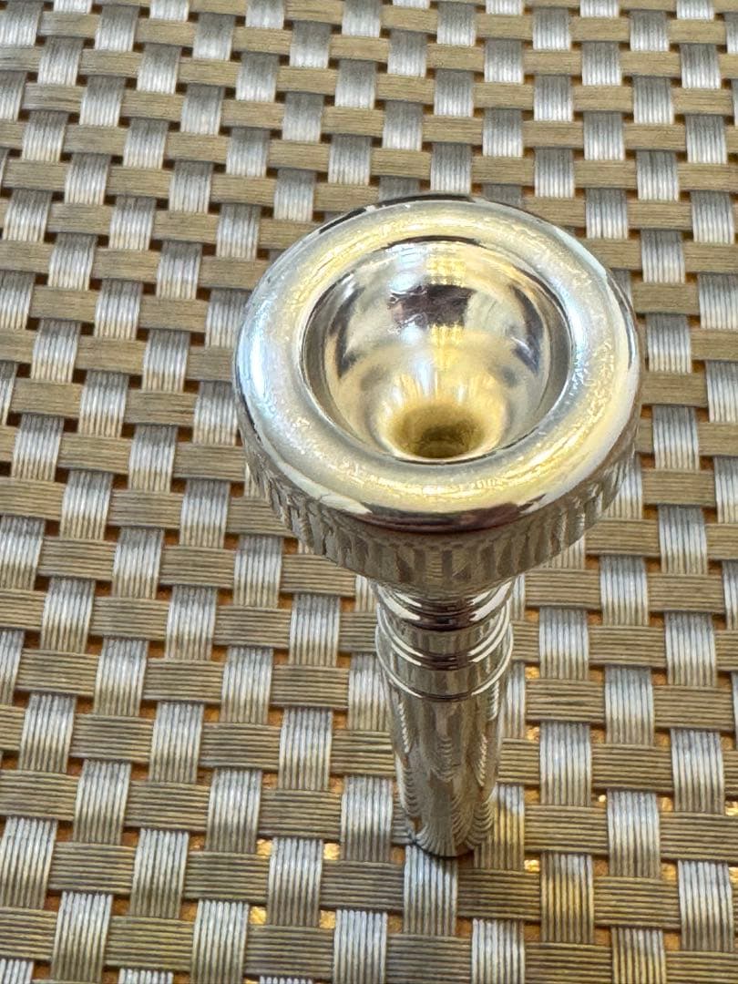 パーク640-275-24 Orchestral Vトランペットマウスピース