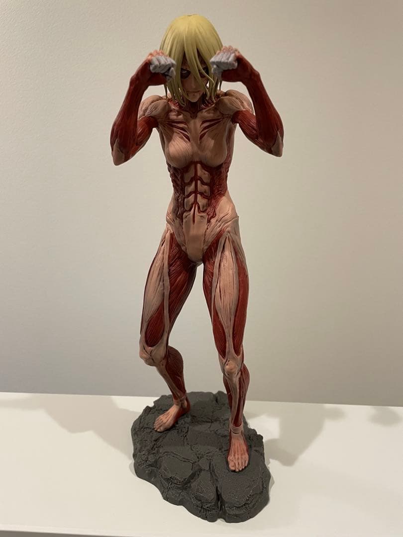 一番くじ 進撃の巨人～壁の外の世界～ラストワン　エレン　女型の巨人セット➕下位賞