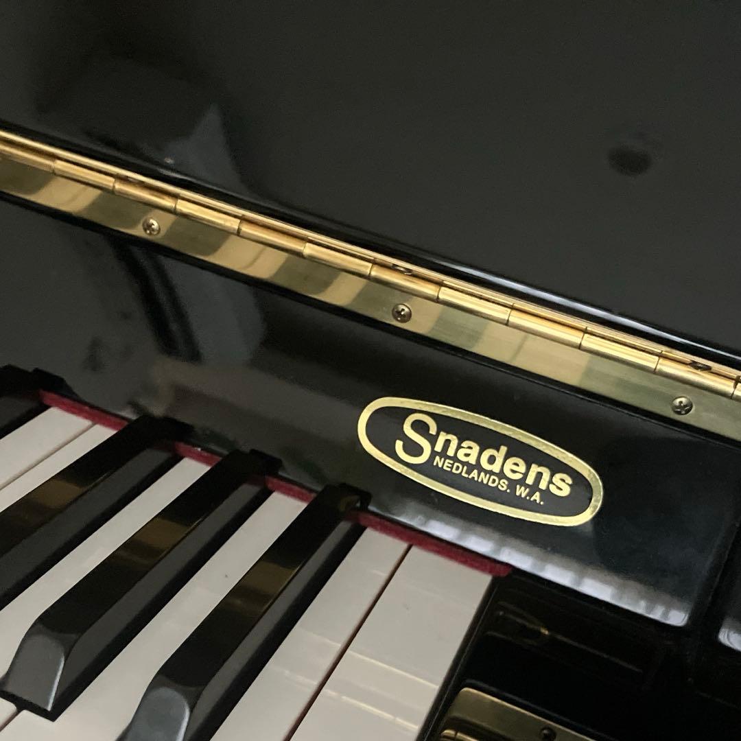 送料込【神奈川限定】YAMAHA アップライトピアノ 黒艶