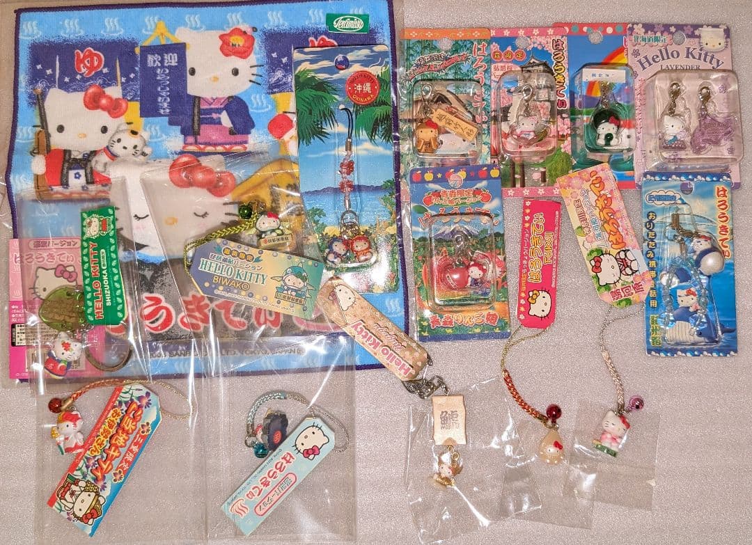 ハローキティ　ご当地　根付けストラップ　チャーム　ハンカチ　まとめ売り