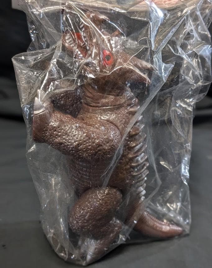 パゴス四足「ウルトラQ」登場怪獣（マルサン）未開封ソフビフィギュア