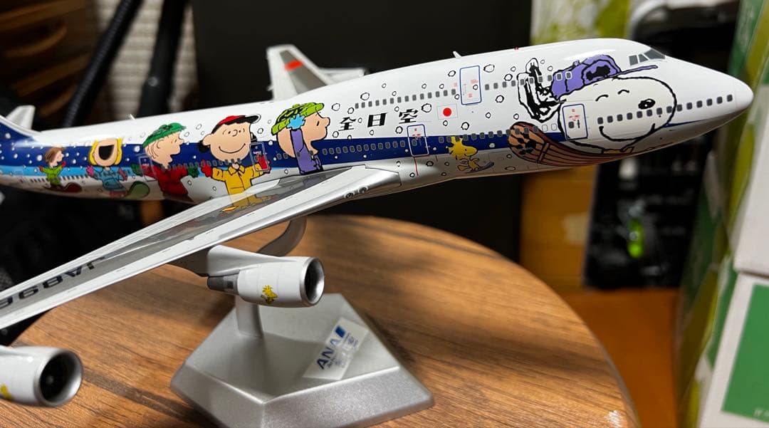 航空機・ヘリコプター SQ wings Boeing747-400 JA8965 1:200