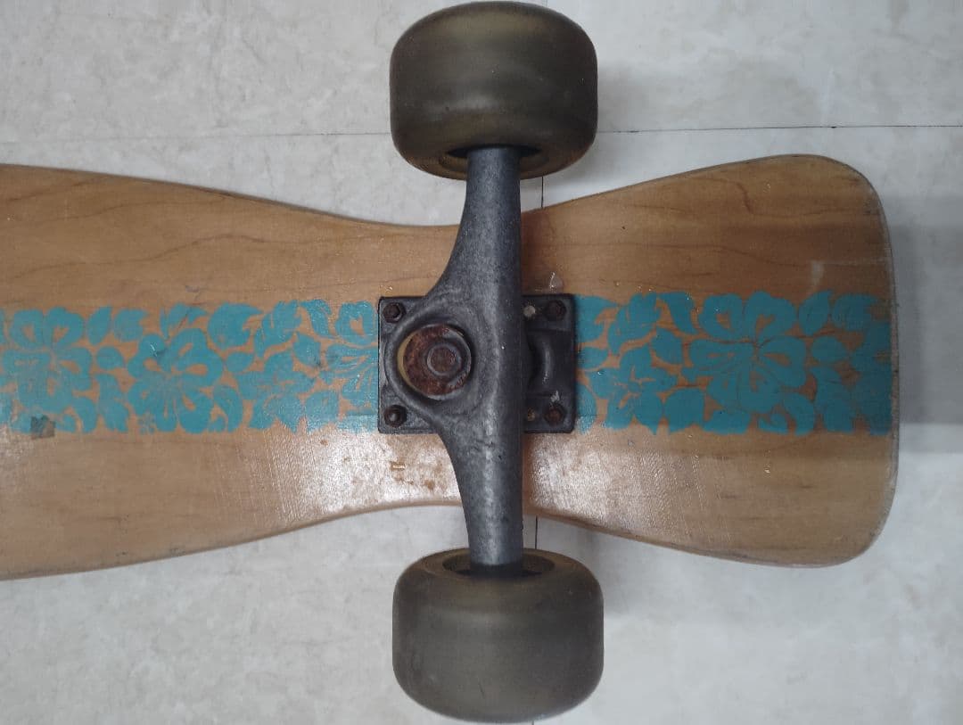 ロングスケートボード