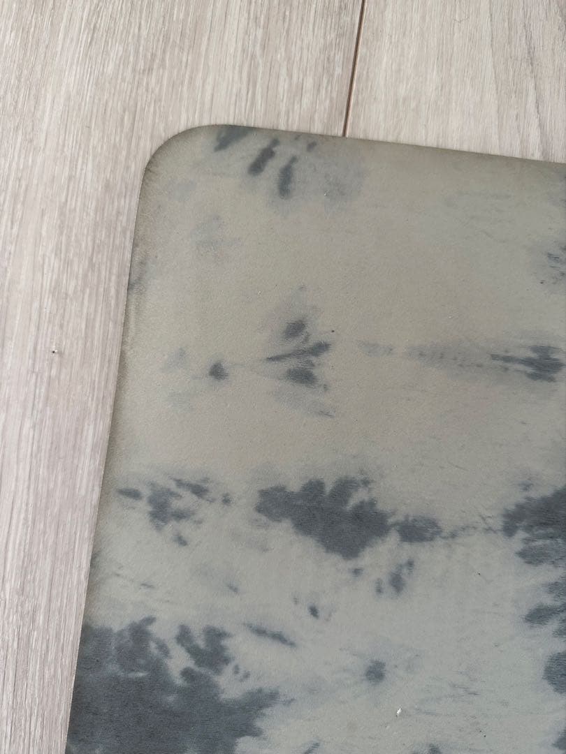 alo yogaヨガマット　タイダイ　アロヨガLAジム筋トレ　ピラティス