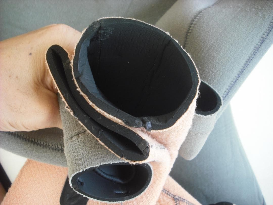 【程度良好】オニール（O'NEIL)　セミドライウエットスーツ　M相当　5X3