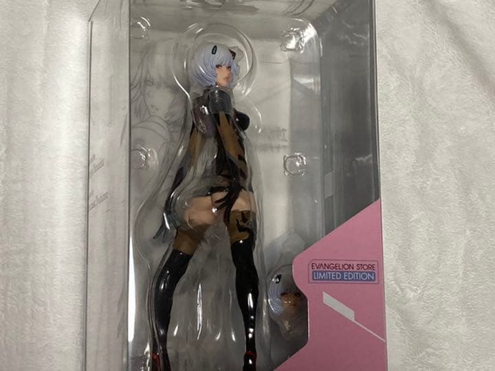 エヴァストア限定 アスカ レイ マリ 山下しゅんや フィギュア 3点セット レア