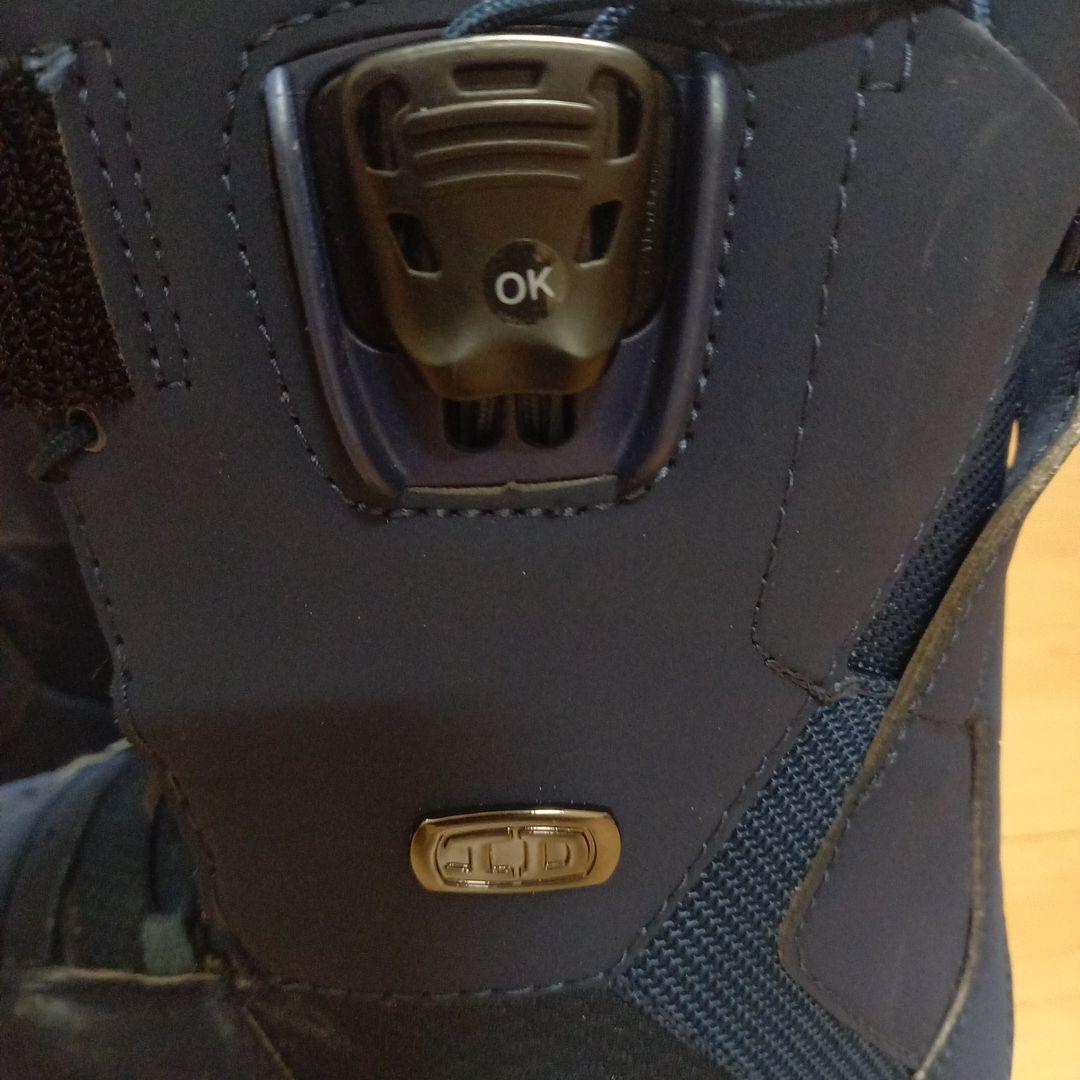 スノーボードブーツ DEELUXE ID ネイビー