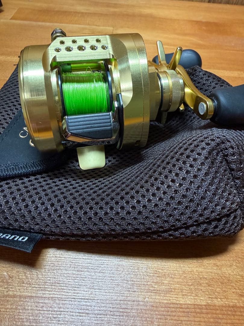 シマノ　21 カルカッタ コンクエスト 100 RIGHT