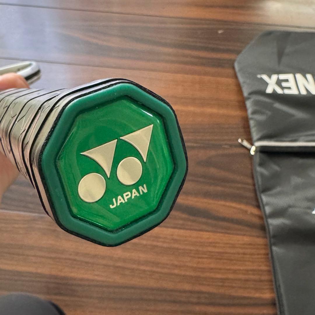 【美品★10月に購入】ヨネックス　ボルトレイジ　5V 軟式テニスラケット