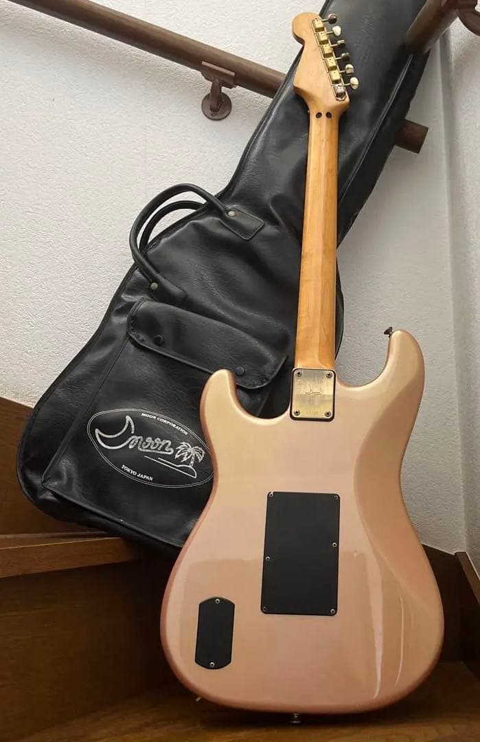 激レア Moon STRATCASTER Vintage