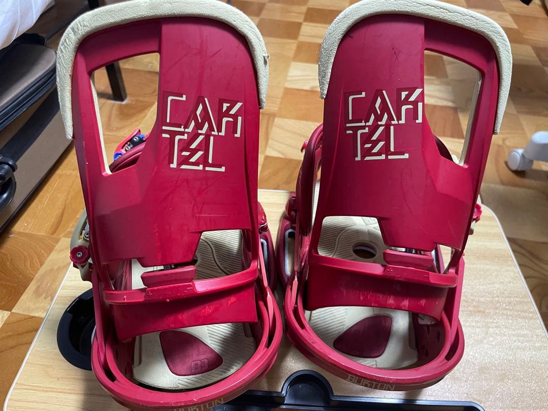 Burton CARTEL est レッド スノーボードビンディング