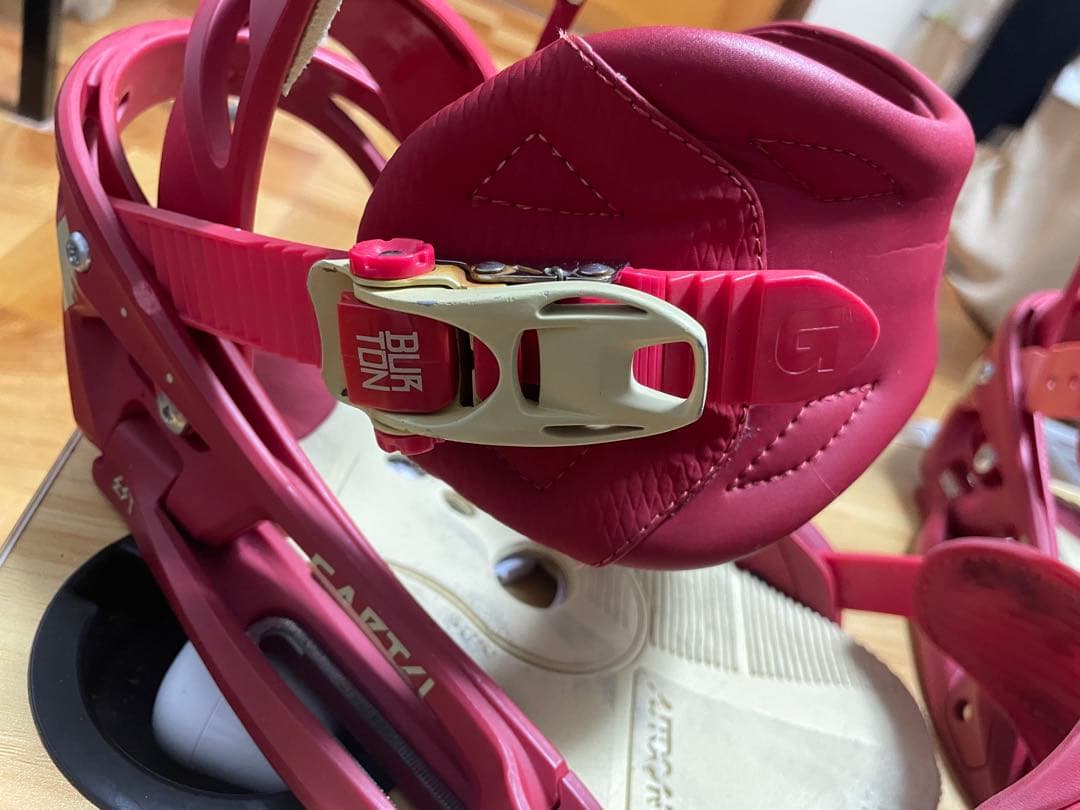 Burton CARTEL est レッド スノーボードビンディング