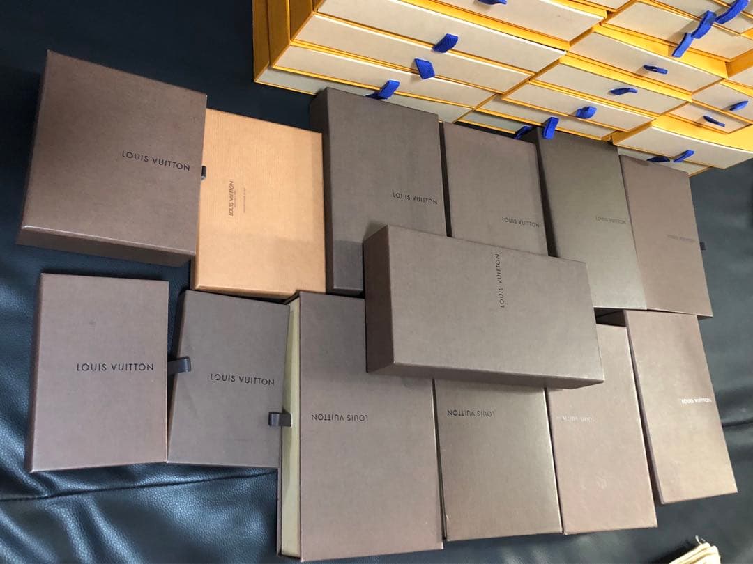 ルイヴィトン　ジッピーウォレット空箱、保存袋　財布空箱、保存袋　小物空箱、保存袋