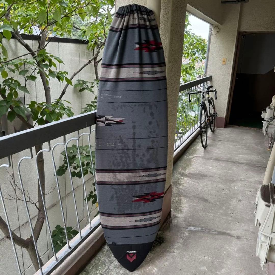 COLE 『Praying Mantis』ショートボード・フィン・ケースセット