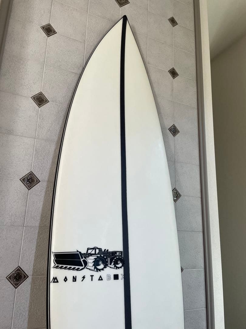 【送料無料】【美品】JSサーフボード　モンスタボックス2020　5.8