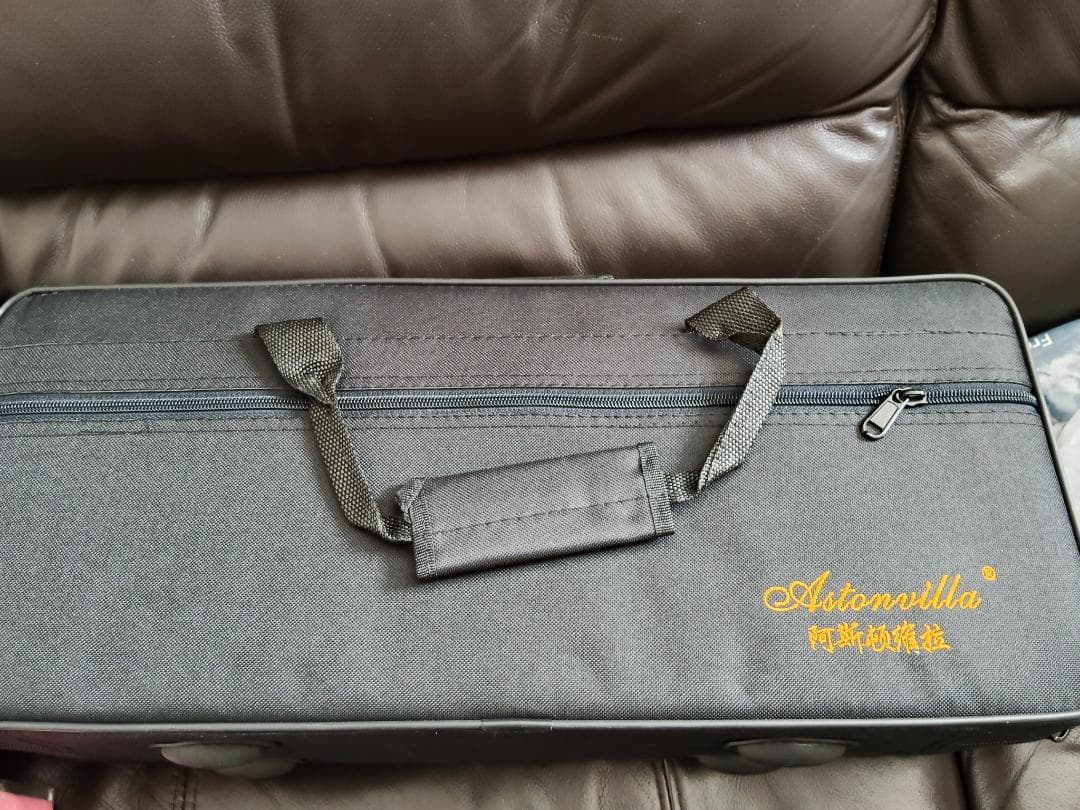 トランペット　金　Astonvilla　未使用品