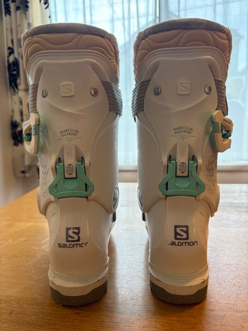 使用僅か Salomon サロモン QUEST ACCESS 60 W 24.5