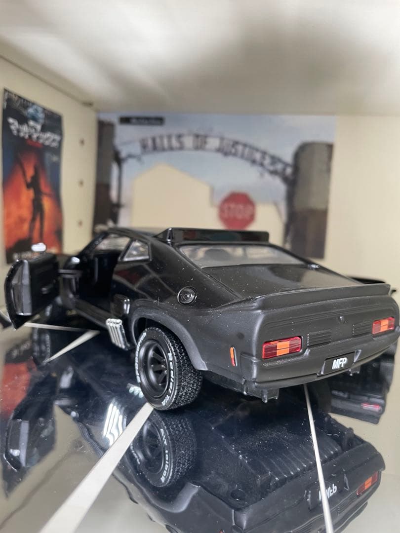 MAD MAX インターセプター 1/24マッドマックス MFPダイキャスト