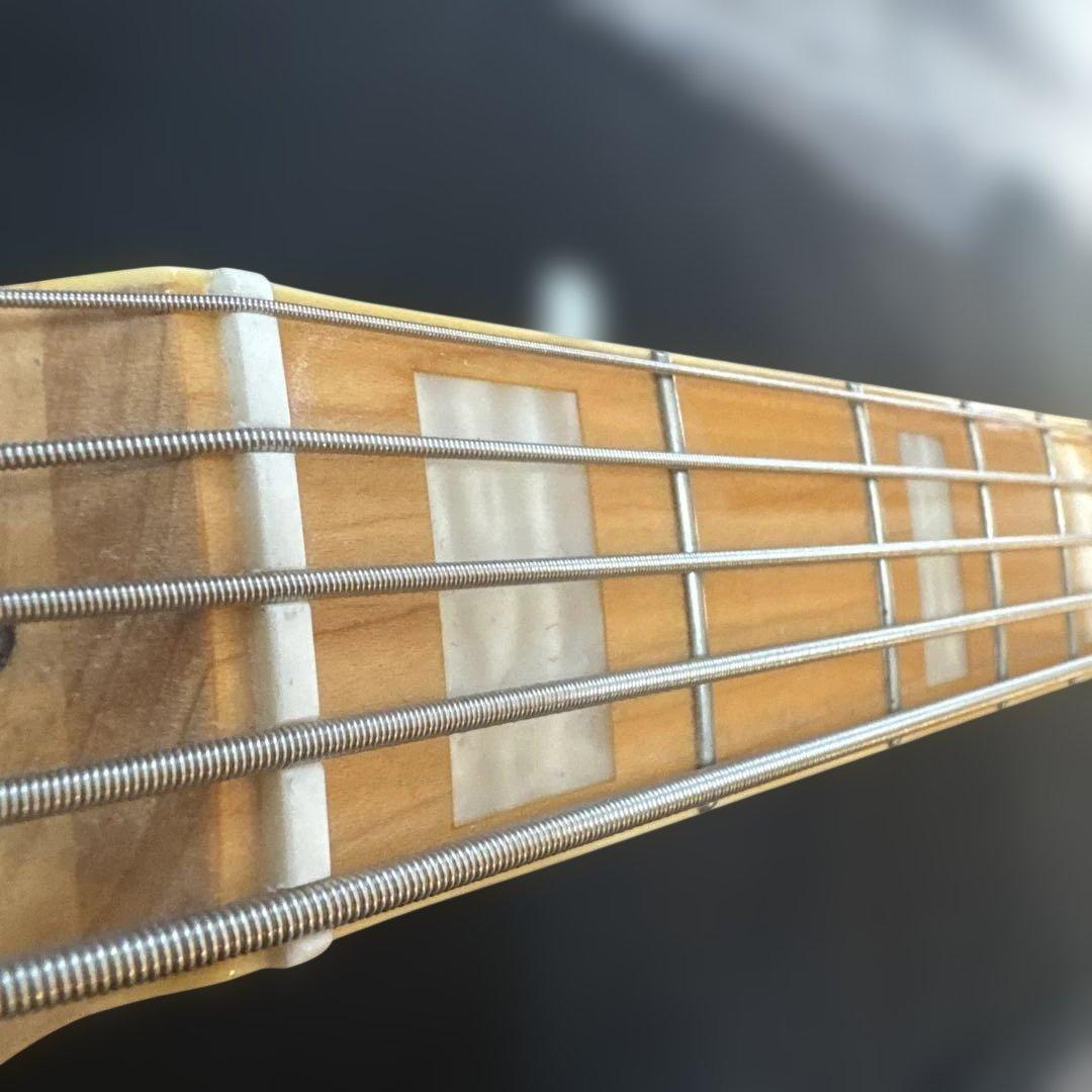 SQUIER 5弦ベース　美品