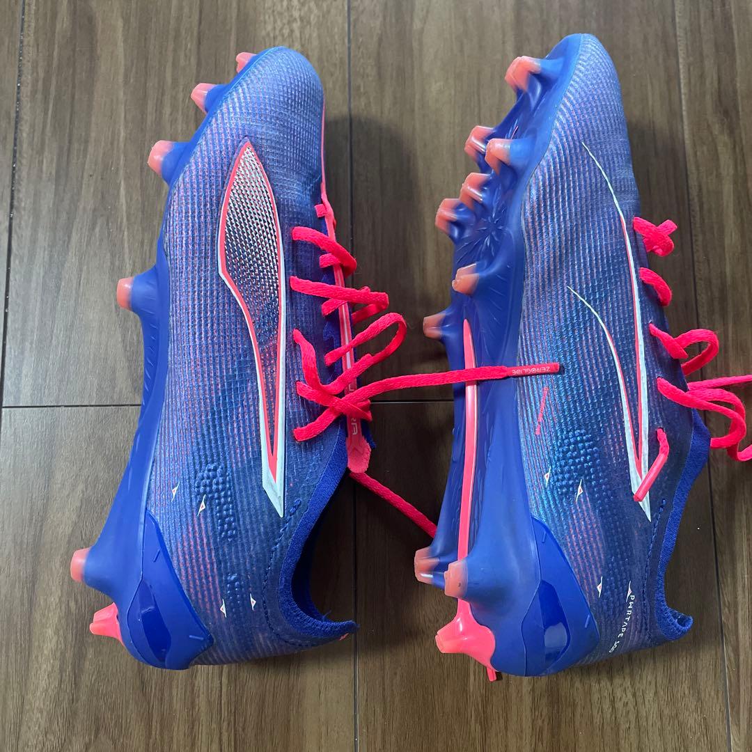 青紫色 サッカーシューズ・スパイクPUMA