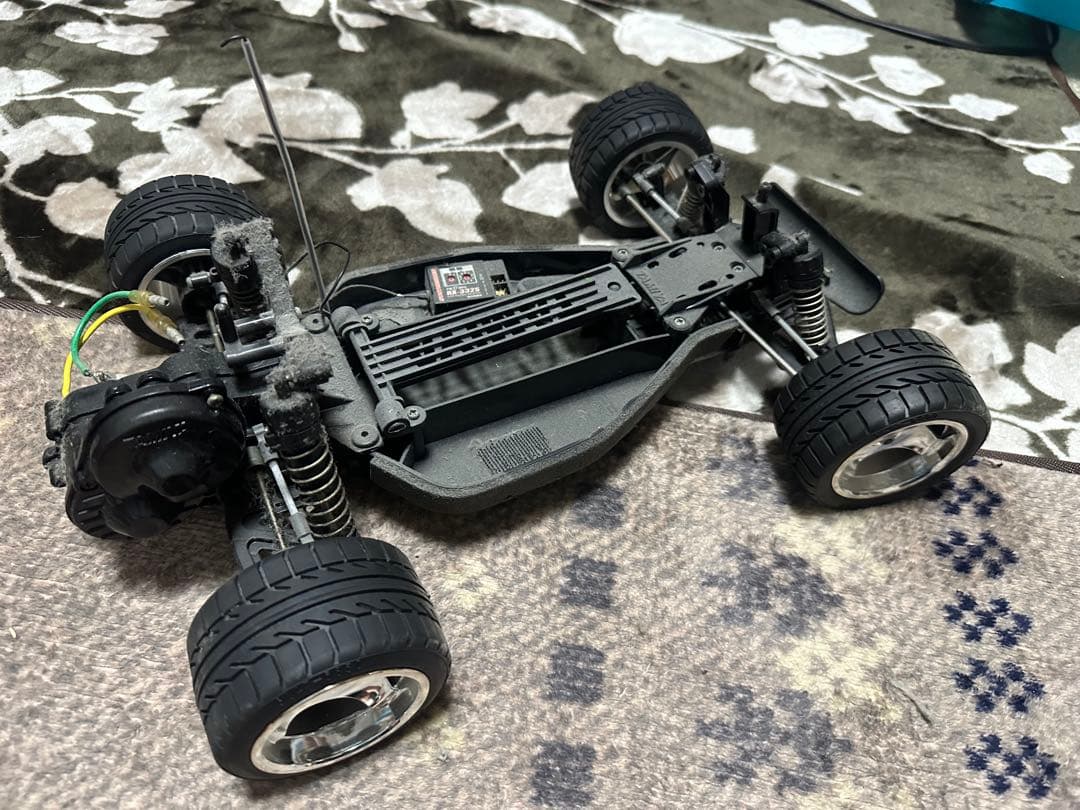 タミヤ　1／10電動ラジコン　ストリートバギー？