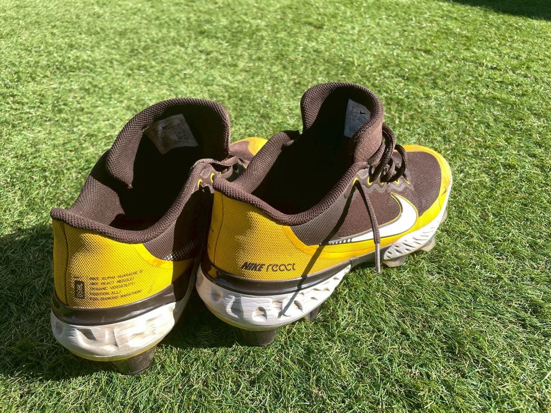 ナイキ　野球　スパイク　ポイント　パドレス　ハラチ