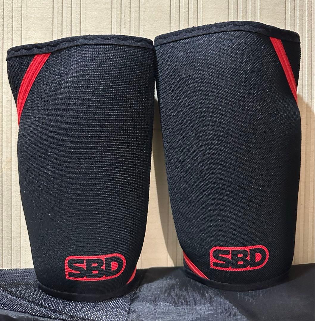 SBD ニースリーブ XL ブラック/レッド