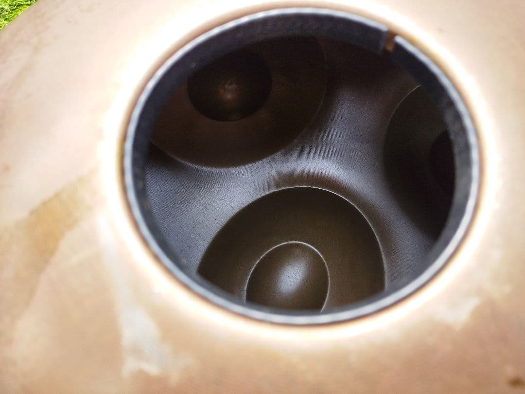 ハンドパン 45cm 6音 ケース付 スイスA3 C4 D4 E4 F4 G4）