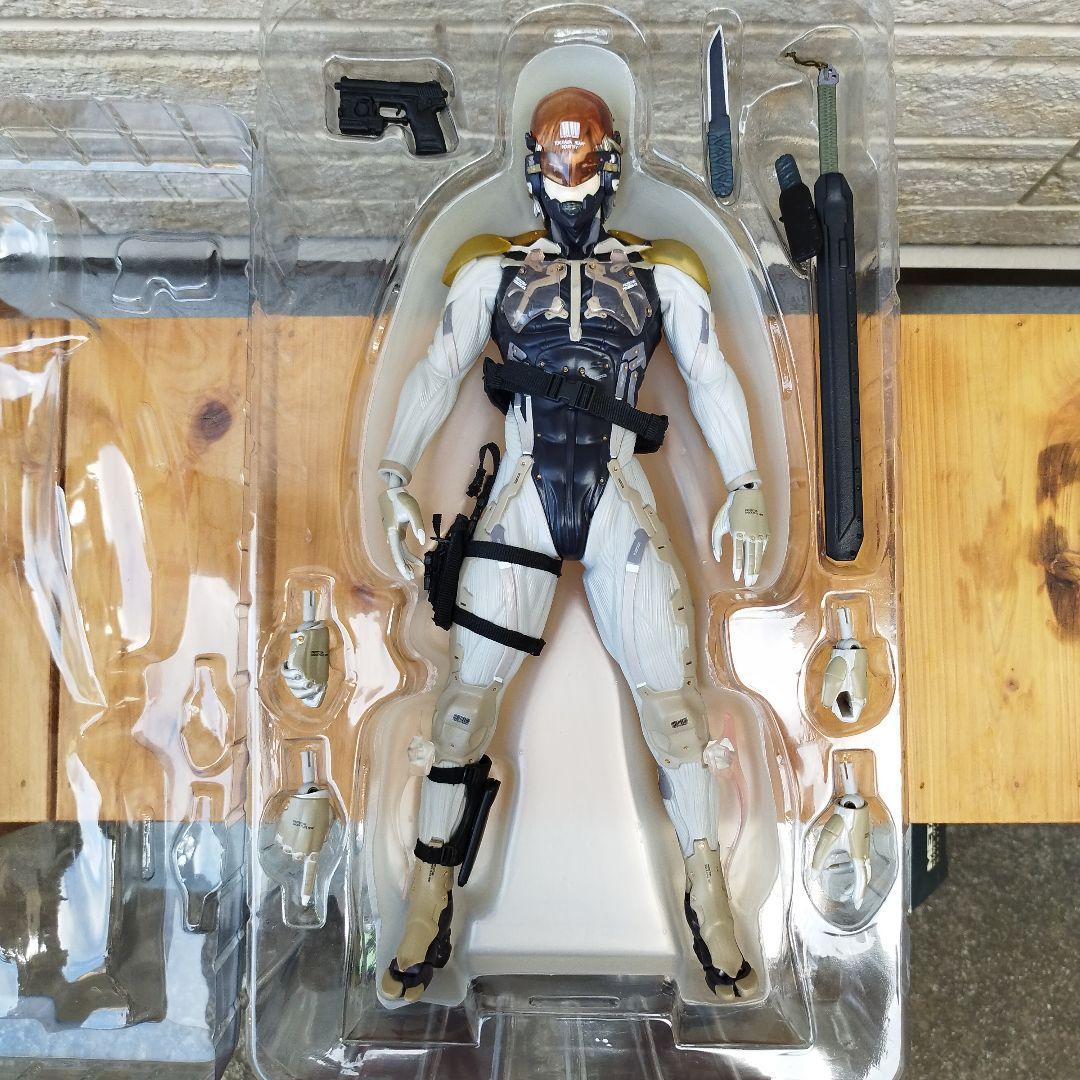 ゲームキャラクター RAH RAIDEN L GEAR SOLID