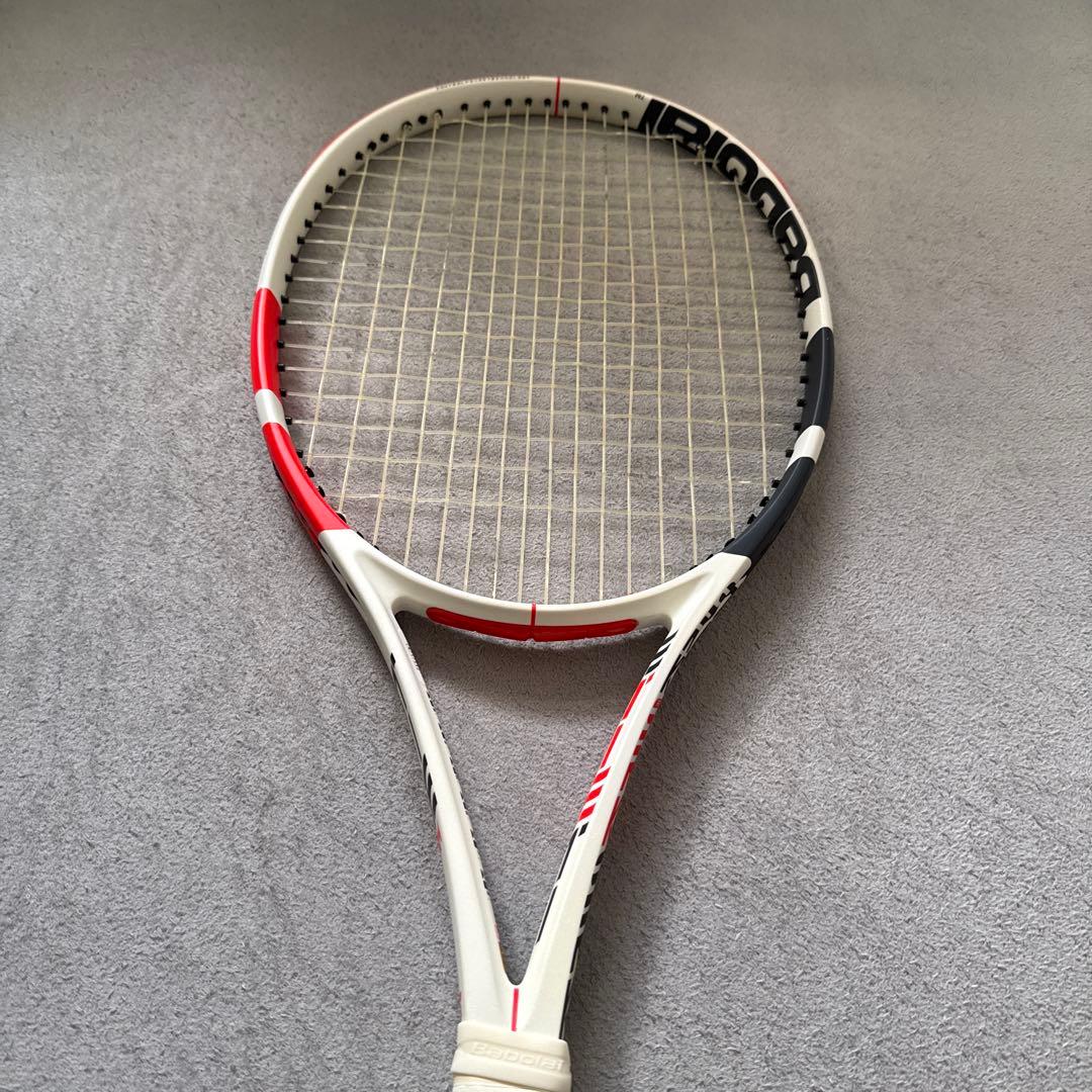Babolat ピュアストライクTEAM285g
