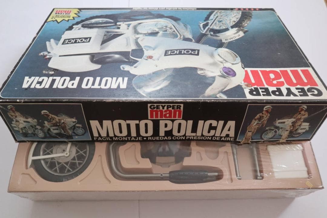GEYPER man Hasbro MOTO POLICIA 未開封 1975年