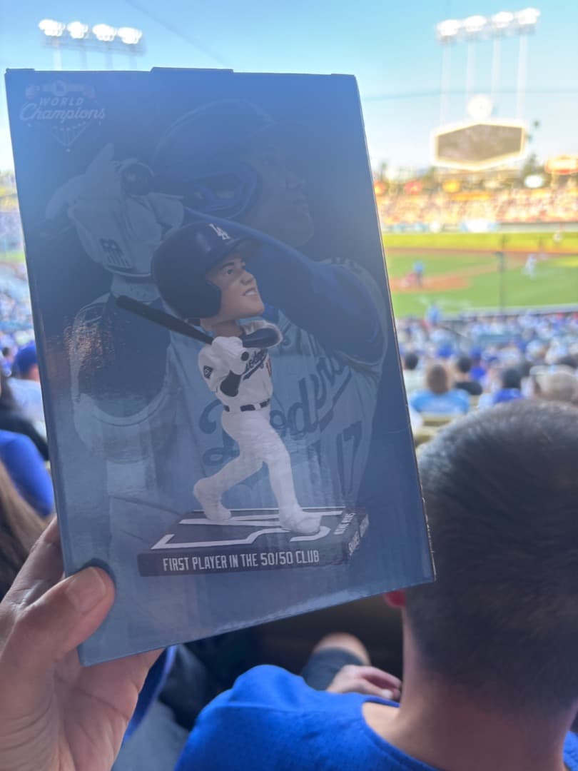 と*も様 MVP Shohei Ohtani ボブルヘッド 50/50 バッター