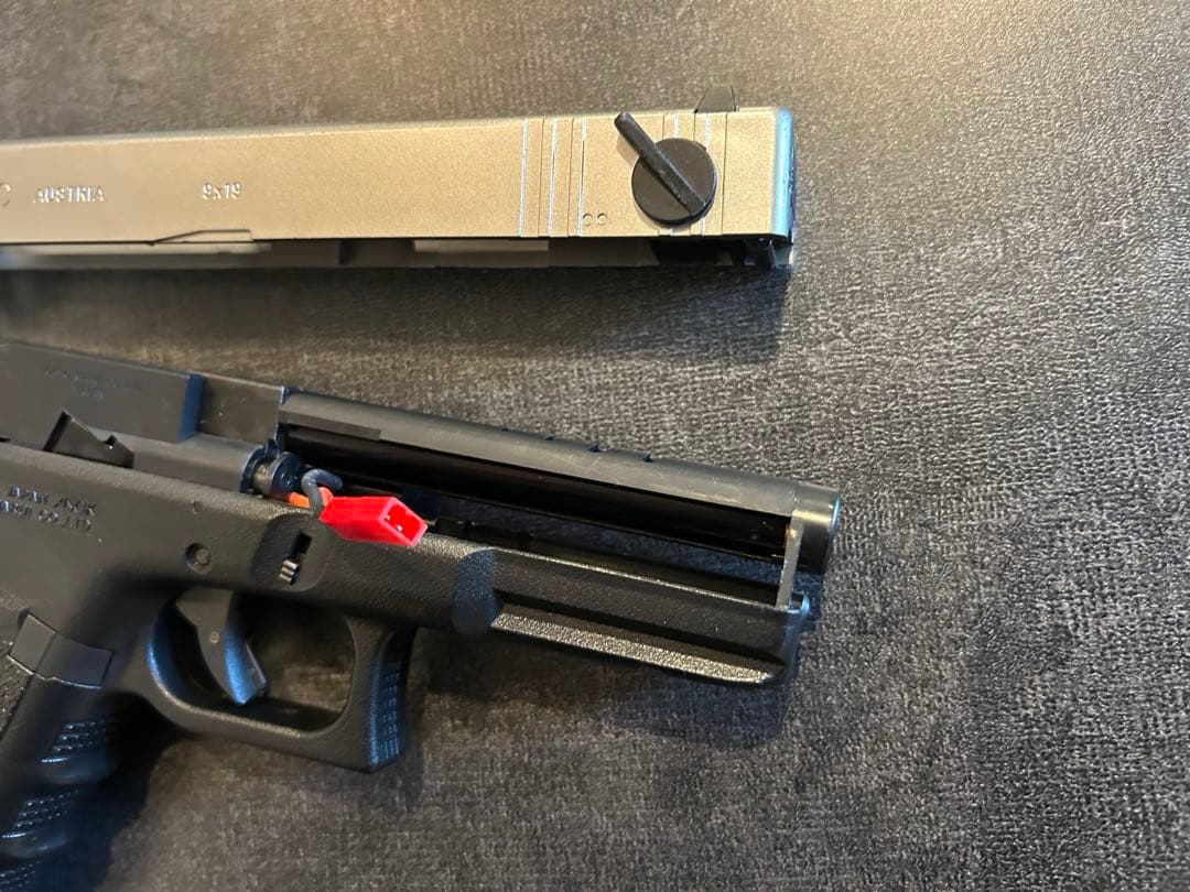 【美品・予備マガジン付】東京マルイ GLOCK18Cシルバー リポ化 箱あり
