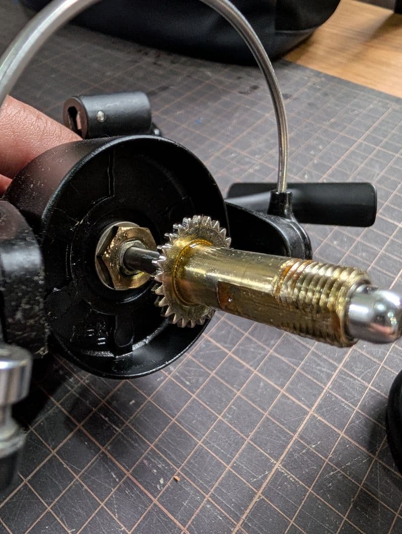 スピニングリール ON/OFFスイッチ付き