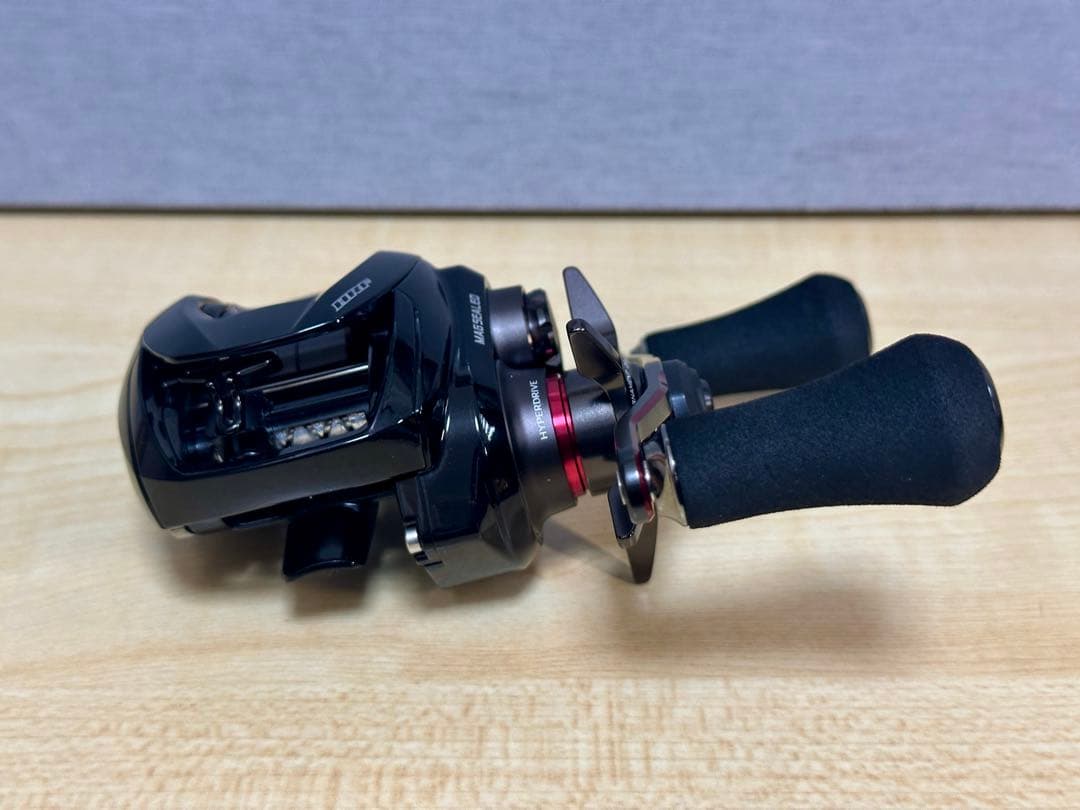 最終値下げ 10月3日削除します【美品】DAIWA 25HRF TW100XHL
