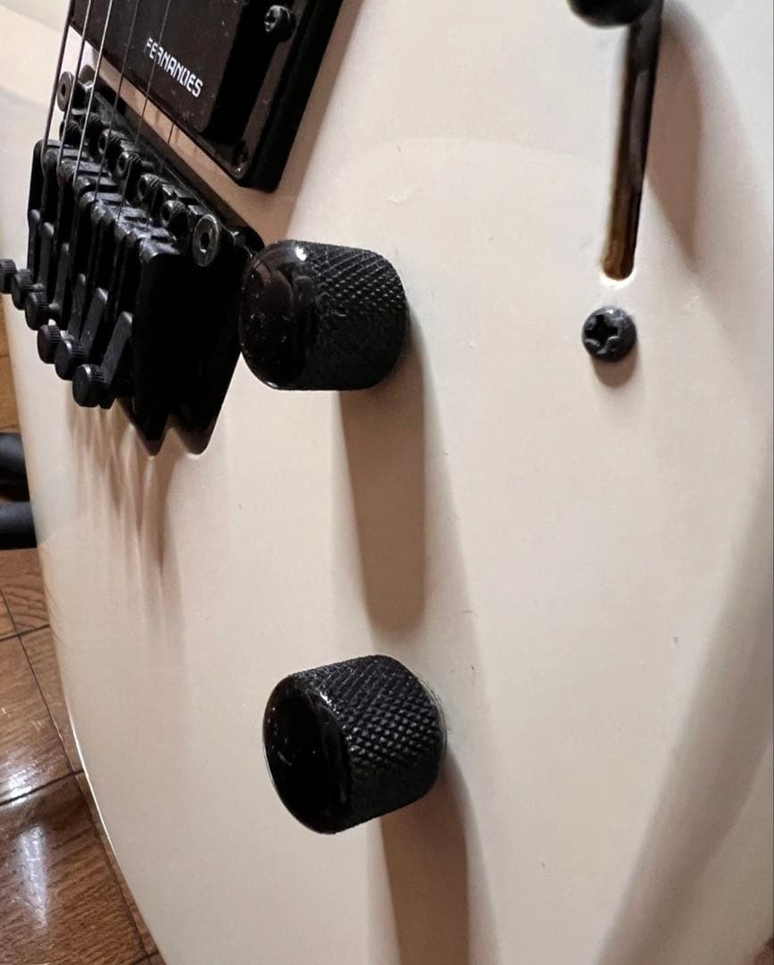 FERNANDES エレキギター ホワイト